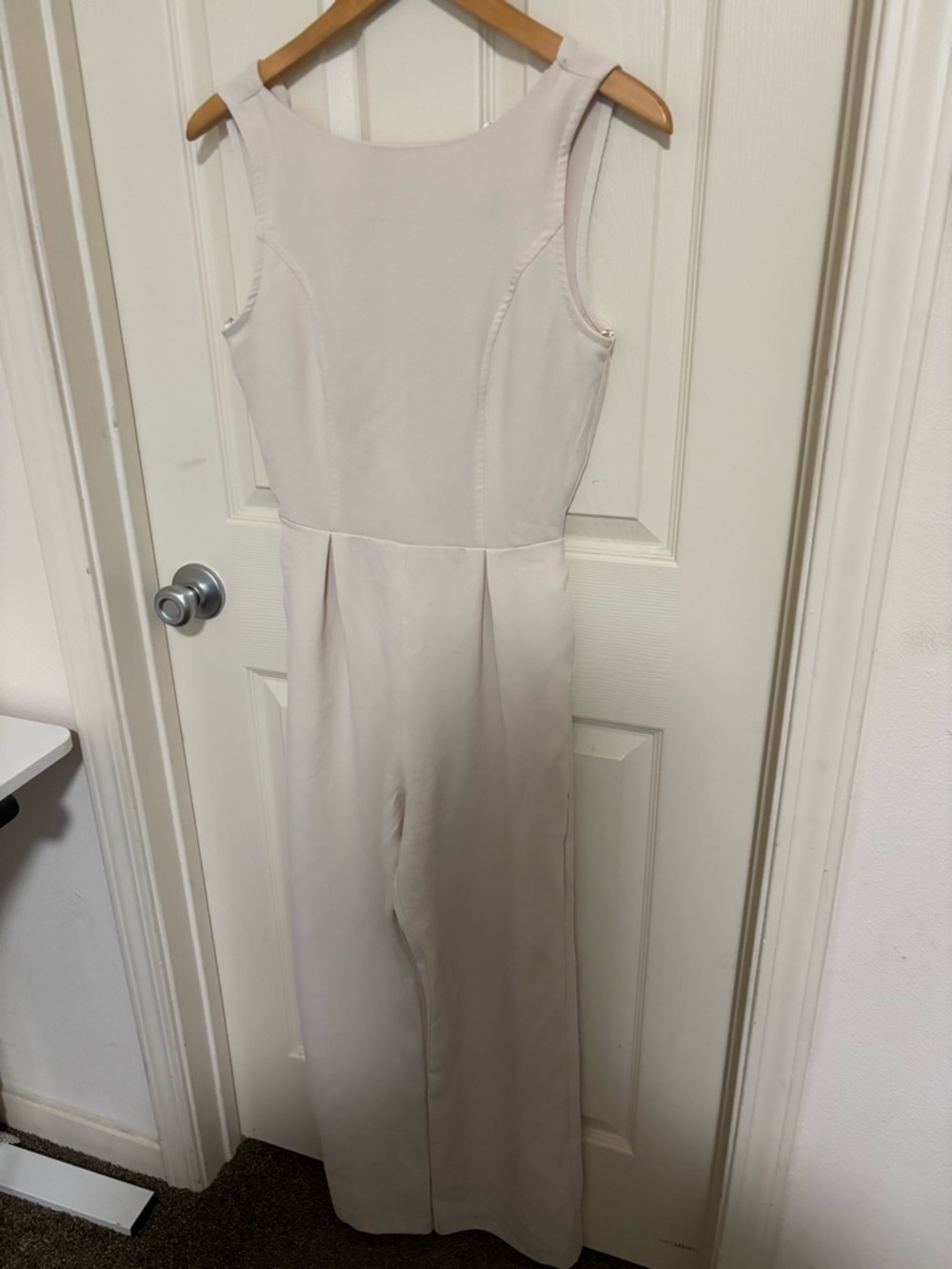 Revolve Song of Style Ivory Sleeveless Jumpsuit workwear semi formal - Picture 4 of 8